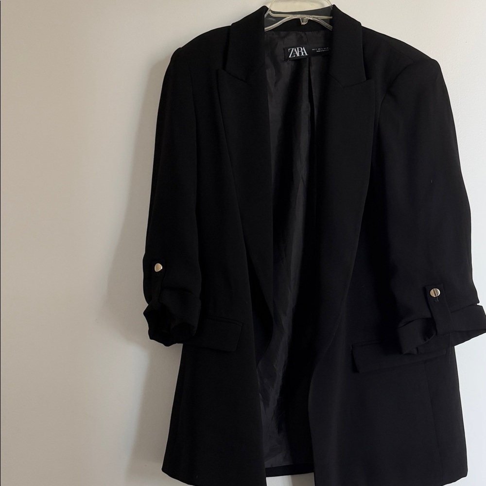 Zara Women's Classic Black Blazer with Button Detail
